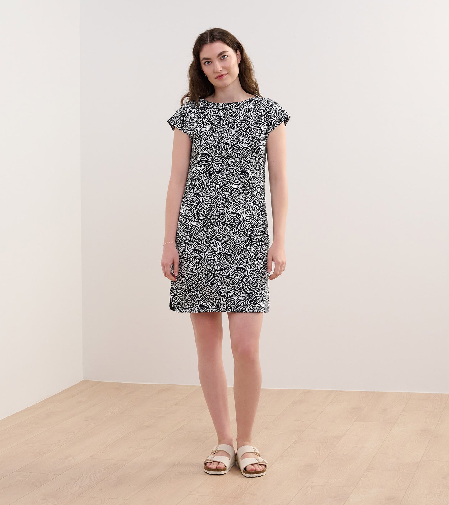 Capri Dress - Groovy Flowers