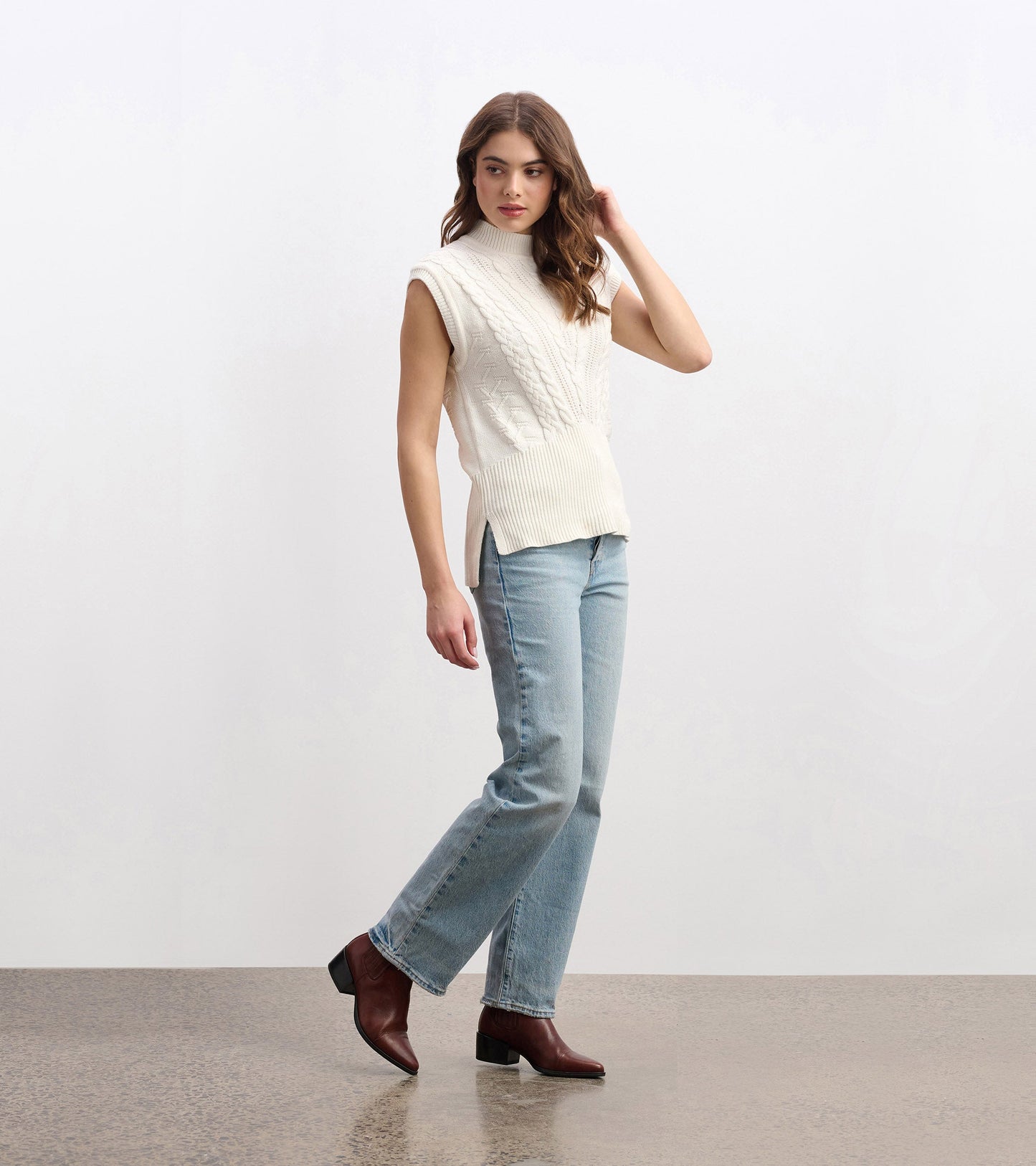 Cable Jumper Vest - Cream