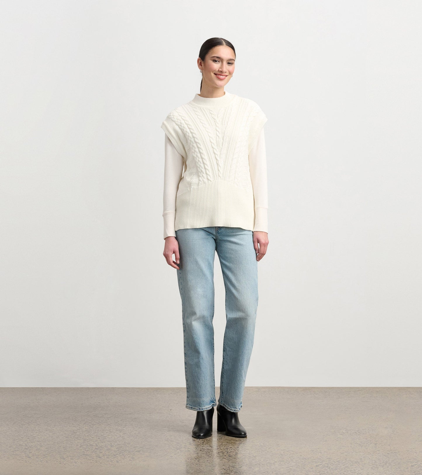 Cable Jumper Vest - Cream