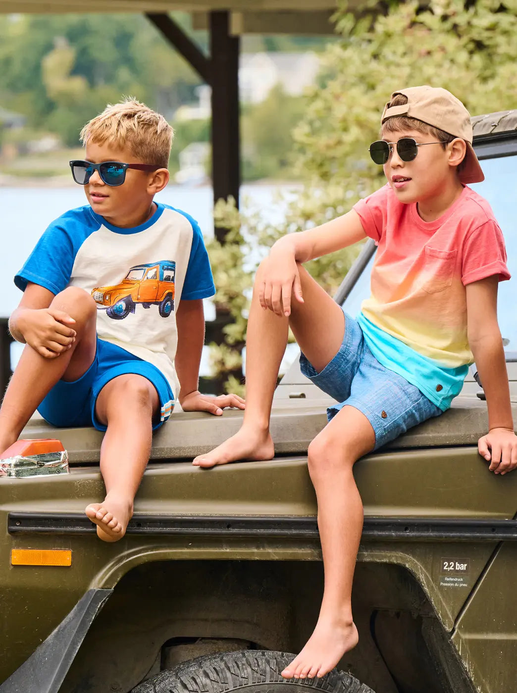 Kids' Clothing