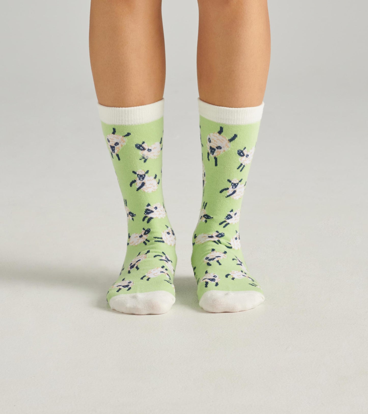 Women's Falling To Sheep Crew Socks