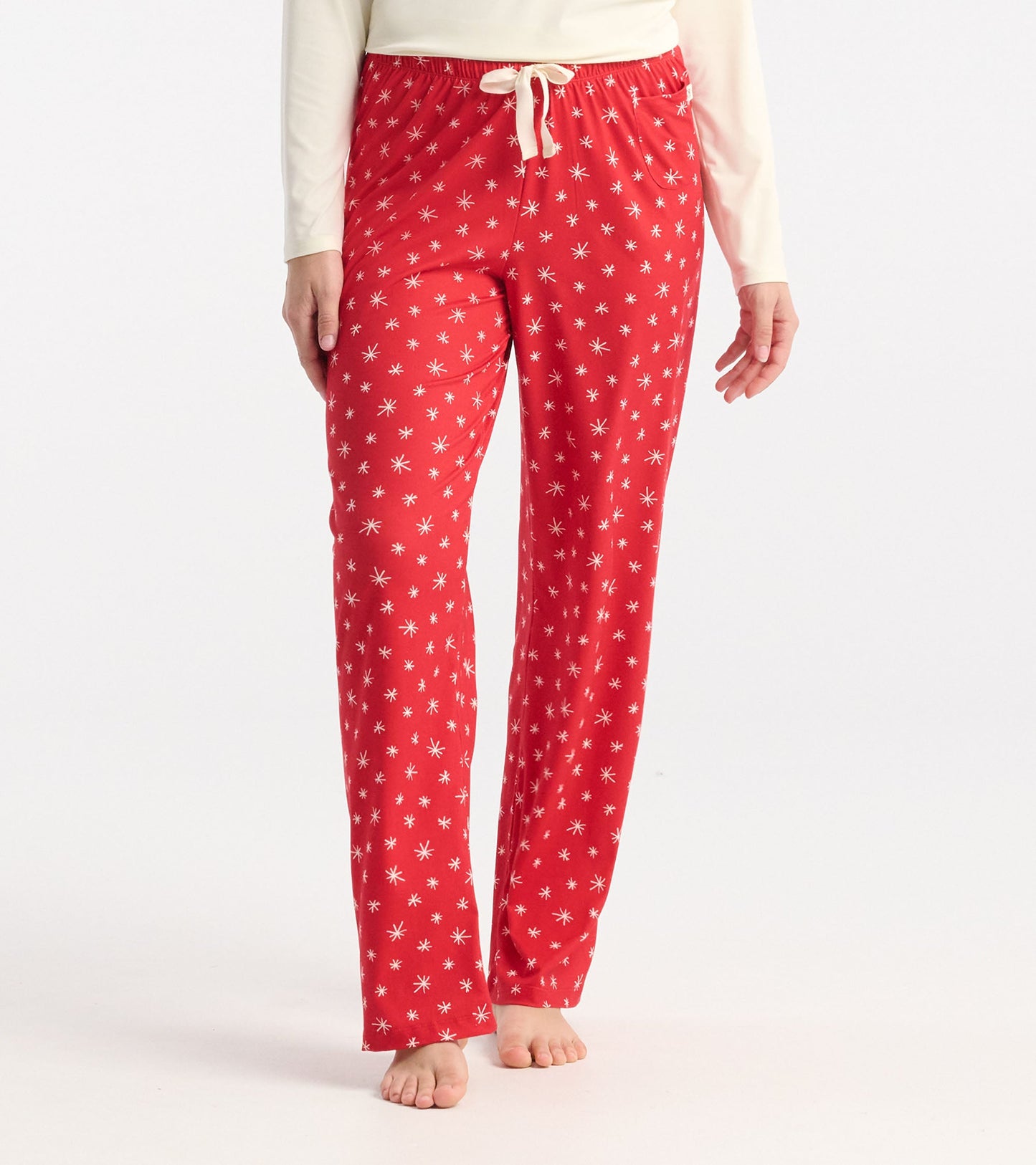 Capelton Road Women's Red Snowflakes Pajama Pants