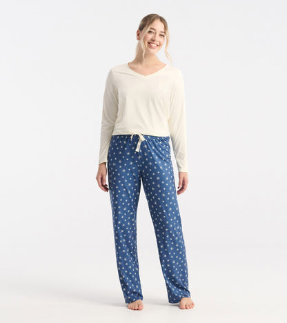 Capelton Road Women's Blue Snowflakes Pajama Pants